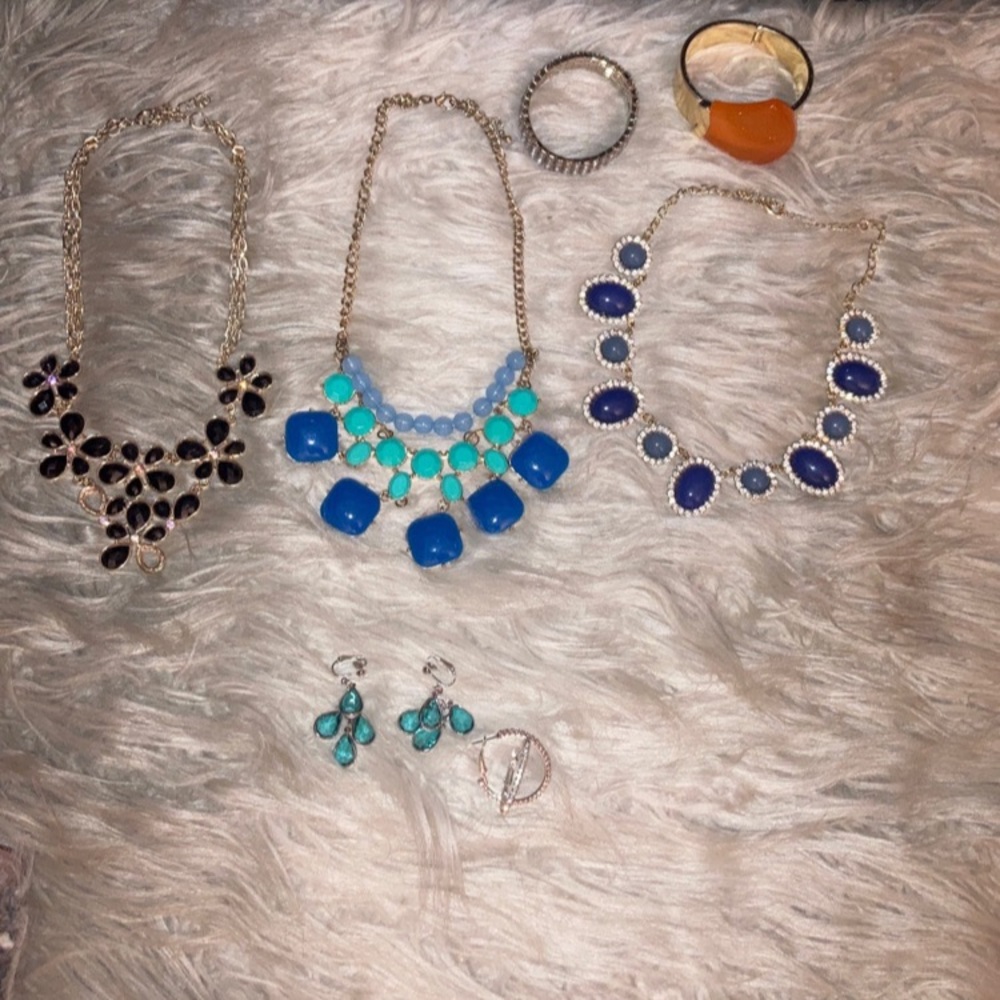 Fashion/statement jewelry - Picture 4 of 7